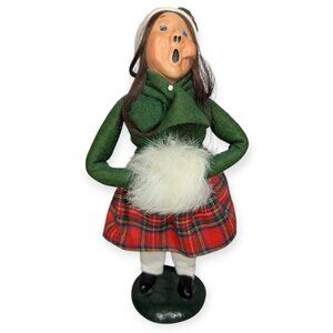 Byers Choice Limited The Carolers Young Girl w/Plaid Skirt & Muff 1987 Vintage